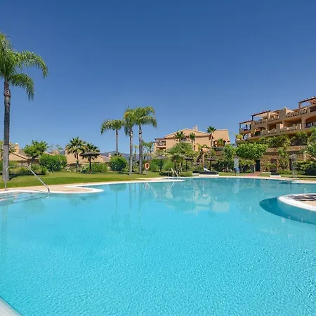 Beautiful Apartment, With Private Terrace In Benahavis, Marbella 에스테포나