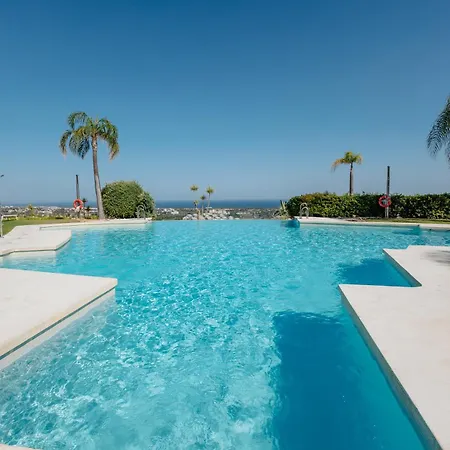 아파트 Beautiful Apartment, With Private Terrace In Benahavis, Marbella *